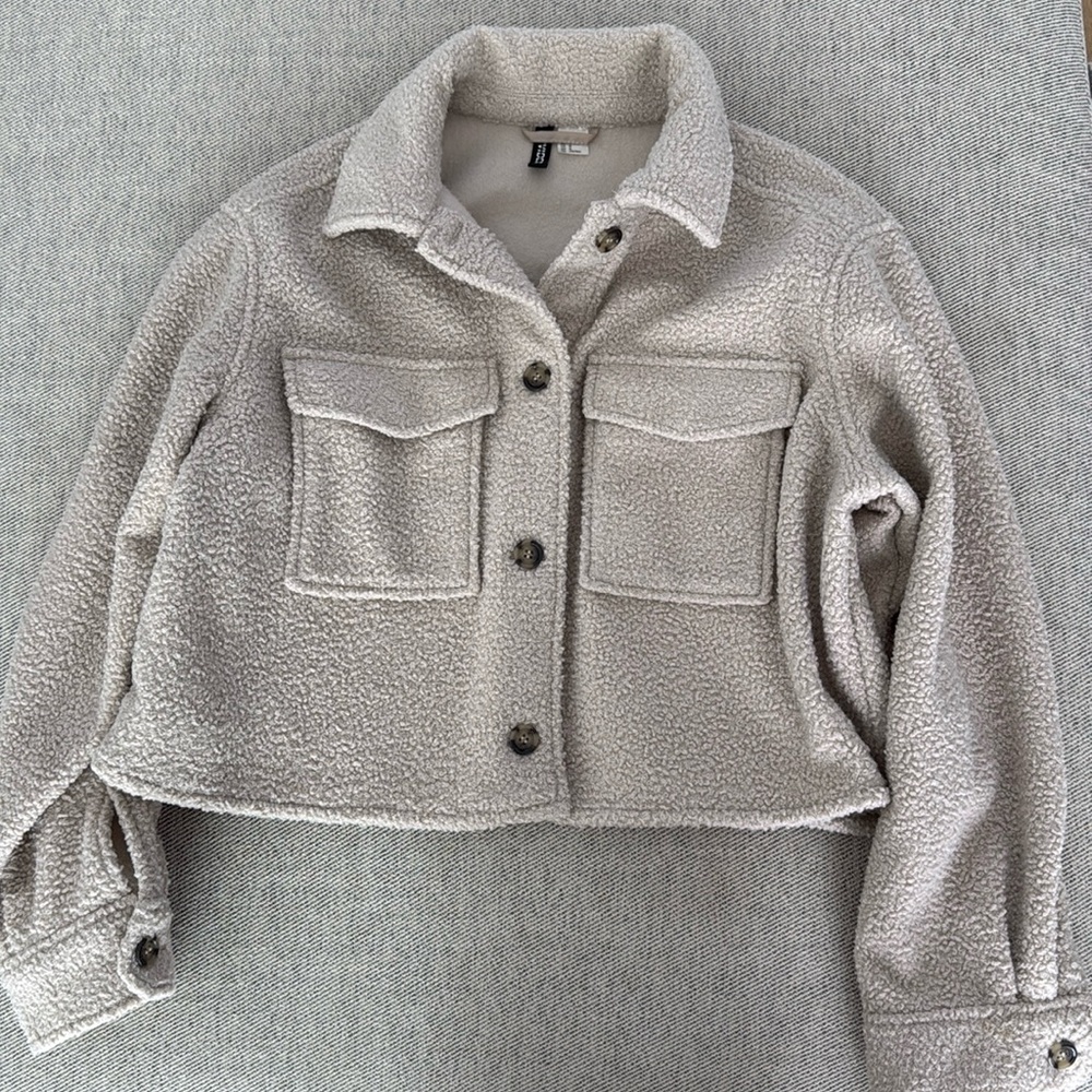 H&M divided boucle cropped jacket